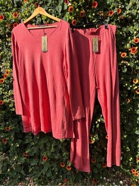 Peruvian Connection Coral Two-Piece V-Neck Sleep Set
